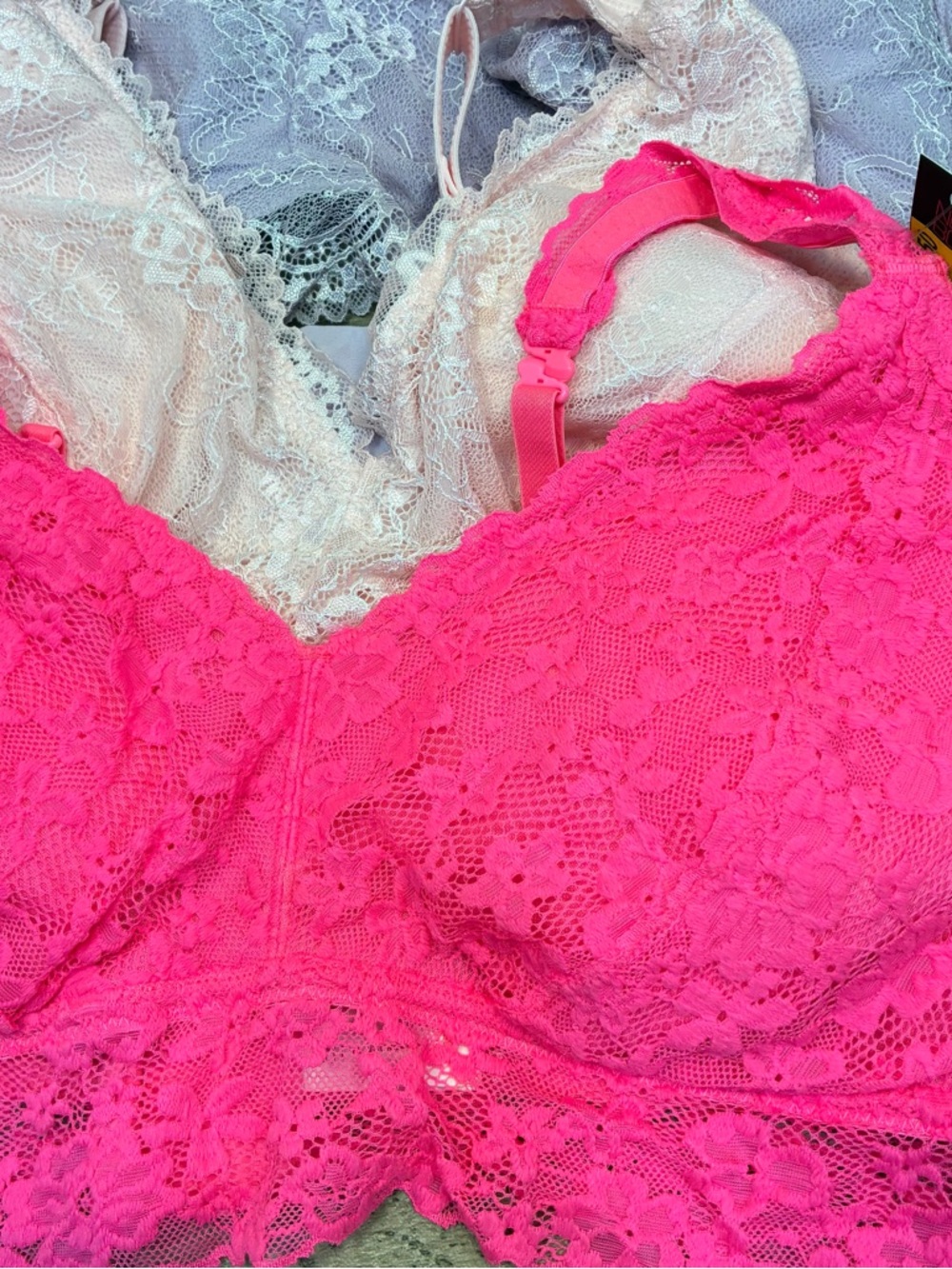 Secret Treasures No Boundaries 3 Lace Wirefree Bras - Picture 2 of 10